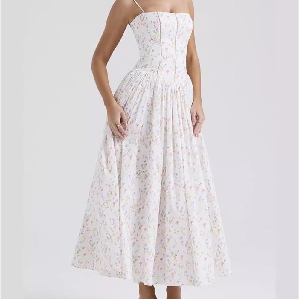 NWOT White Floral Spaghetti Strap Maxi Dress
